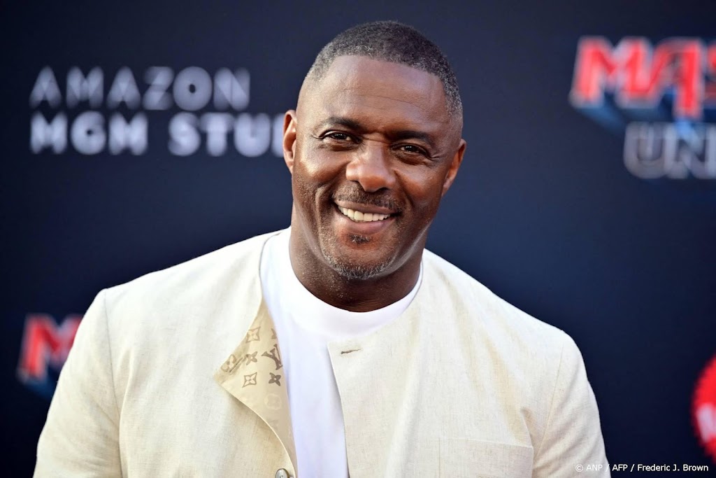 Idris Elba zegt dat zijn naam niet wordt genoemd voor Bond-rol