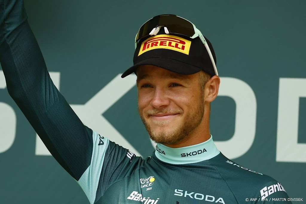 Italiaan Milan sprint naar tweede ritzege in Tour