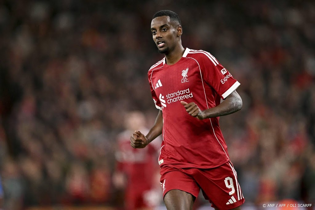 Isak maakt in League Cup eerste doelpunt voor winnend Liverpool