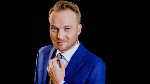Zondag Met Lubach gaat toch iets langer door