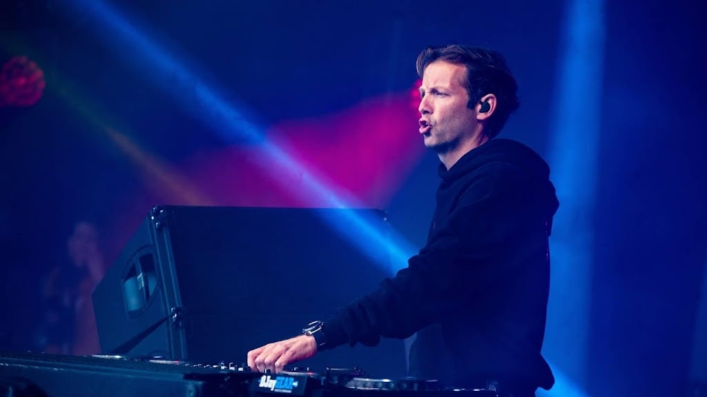 Graaf Claus-Casimir aanwezig bij optreden prins Floris tijdens ADE