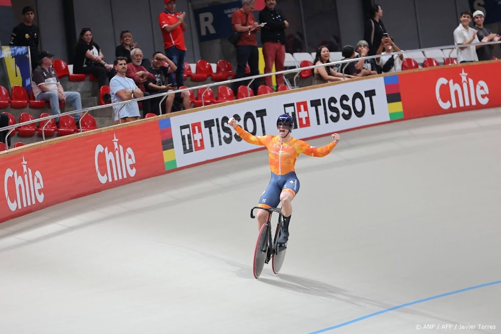 Lavreysen op WK baan alsnog naar kwartfinales keirin