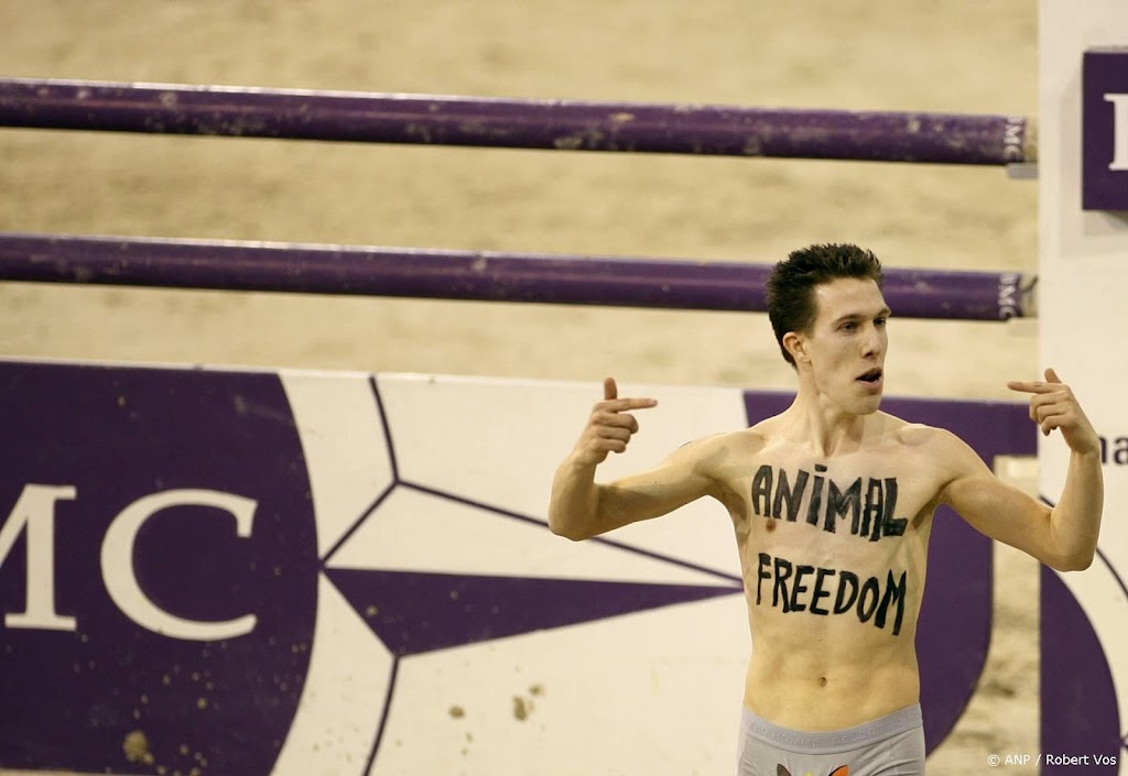 NPO na streaker-incident Eva: omroepen gaan over beveiliging