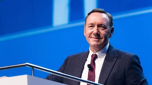 Kevin Spacey moet miljoenen betalen na seksueel wangedrag