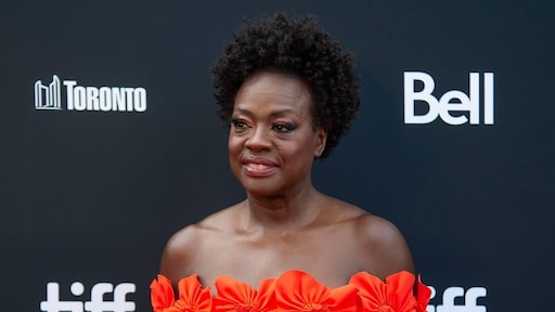 Viola Davis neemt zichzelf mee uit eten bij bereiken EGOT-status