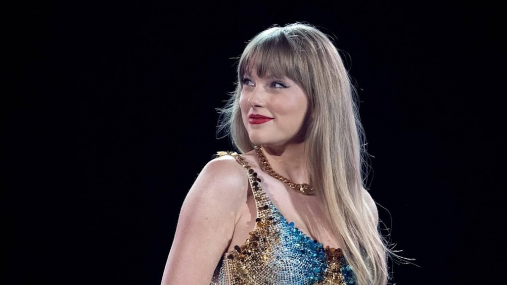 Taylor Swift veegt vloer aan met concurrentie in Album Top 100