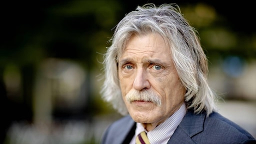 Johan Derksen onder vuur na bekentenis over misbruiken vrouw met kaars