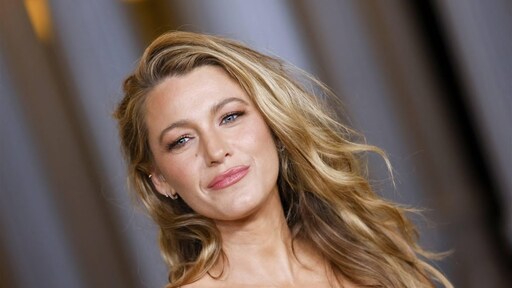 Collega's Sisterhood of the Traveling Pants steunen Blake Lively