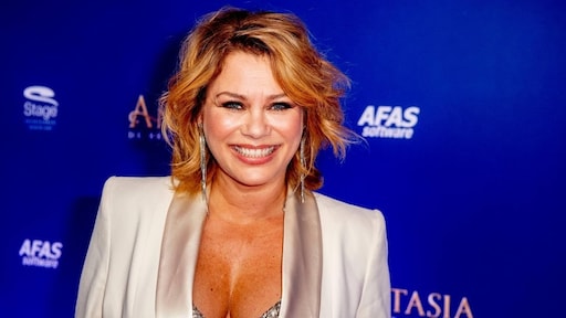 Musicalster Antje Monteiro in de pen geklommen voor autobiografie