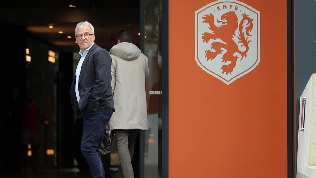 KNVB praat met vele partijen, komt er uitzondering of niet?