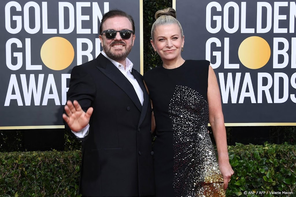 Partner Ricky Gervais geopereerd na borstkankerdiagnose