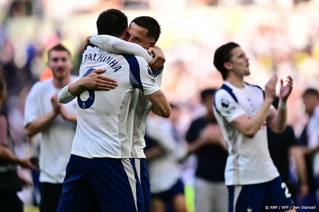 Tottenham handhaaft zich, West Ham met Summerville degradeert
