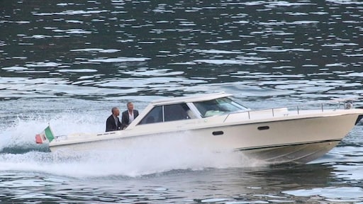 Familie Obama viert vakantie in Italië met George Clooney