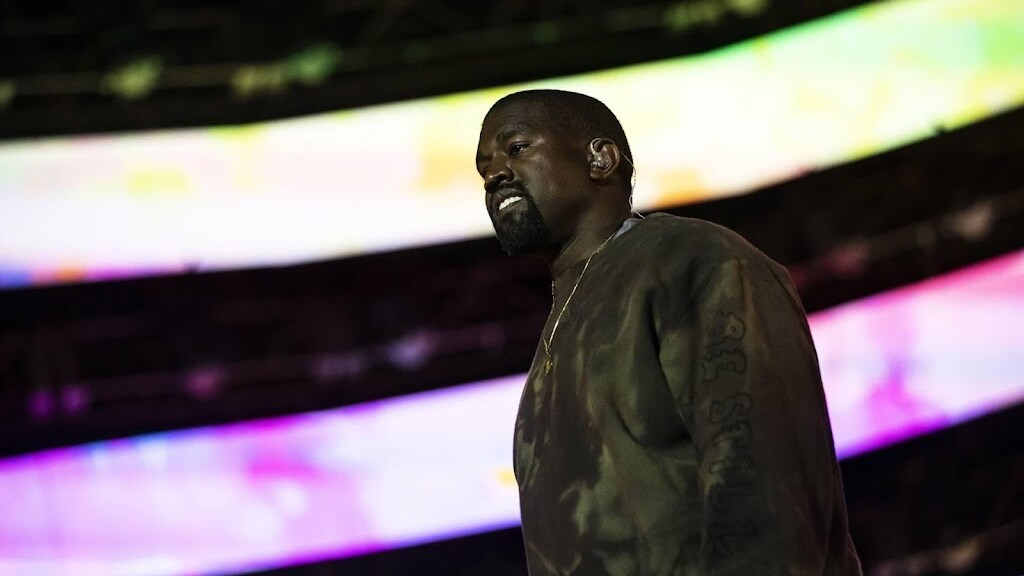 Kanye West bouwt geboortehuis na voor luistersessie nieuw album