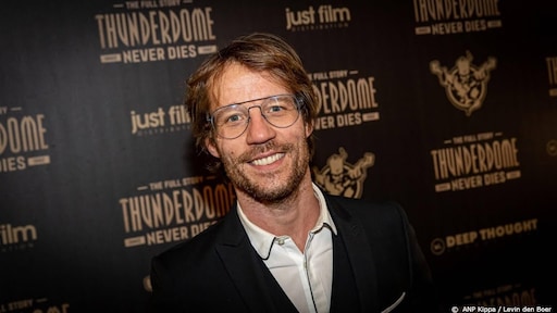 Giel Beelen en zwangere vriendin Floor in huwelijksbootje gestapt