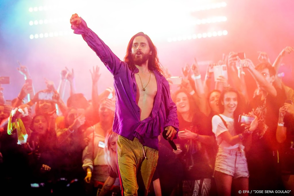 Jared Leto doneert 5000 dollar aan gezin na auto-ongeluk