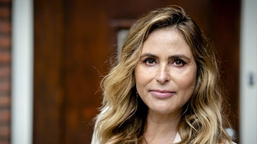 Heleen van Royen door ongelukje met blauw oog op televisie