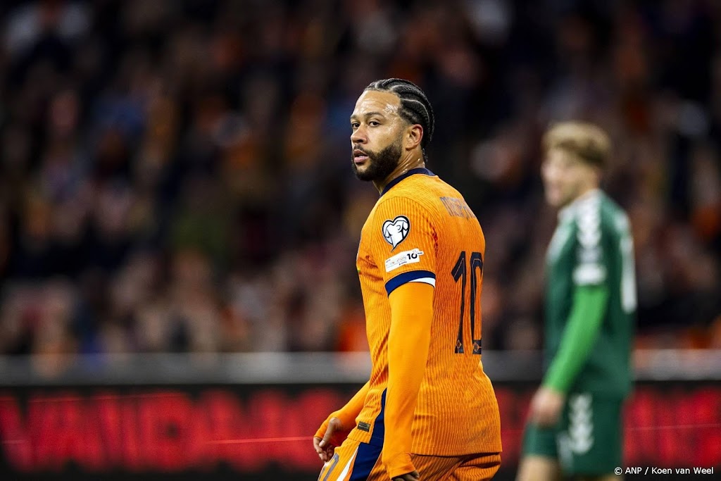 Memphis Depay zaradi poškodbe kolena začasno izključen, morda ne bo več igral letos