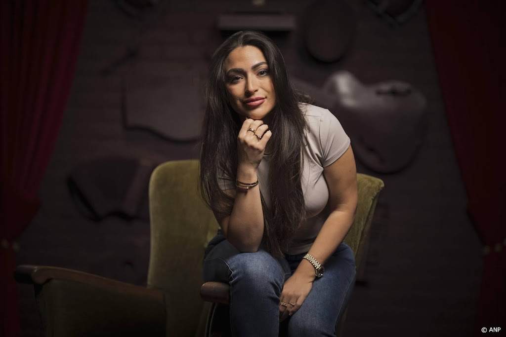 Lale Gül voelt zich in de steek gelaten door staat en politie: 'In volle paniek'