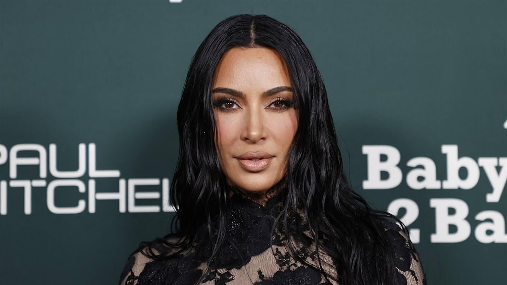 Vrouw die misbruiker doodde komt mede dankzij Kim Kardashian vrij