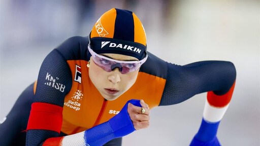 Schaatsster Beune pakt in Calgary wereldbekerzege op 5000 meter