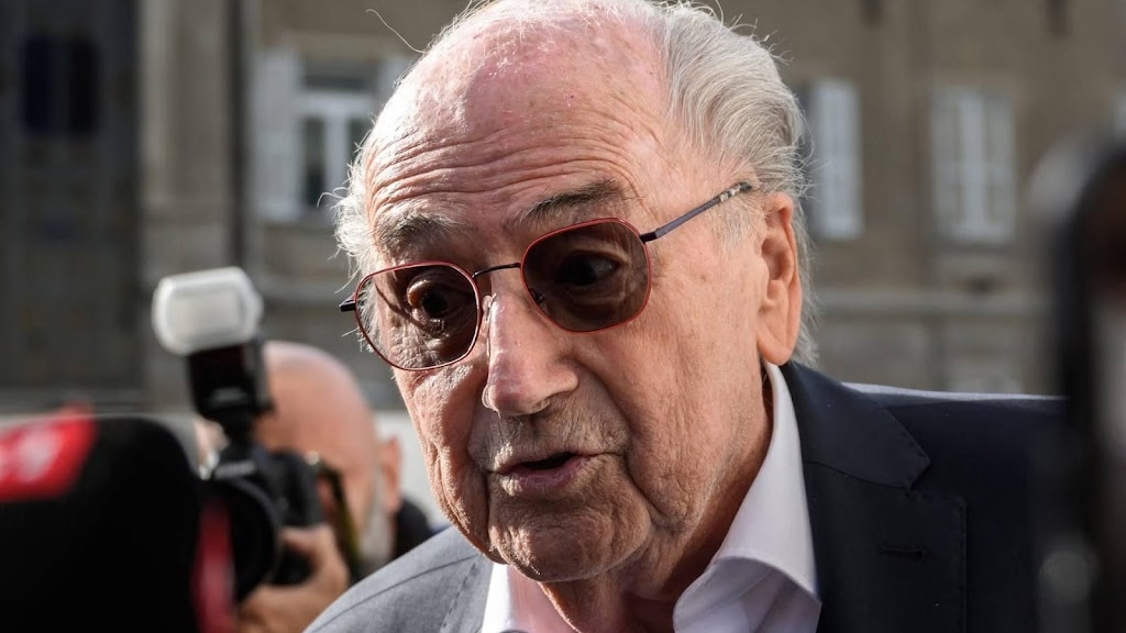 Voormalig FIFA-baas Blatter vindt zich slachtoffer heksenjacht