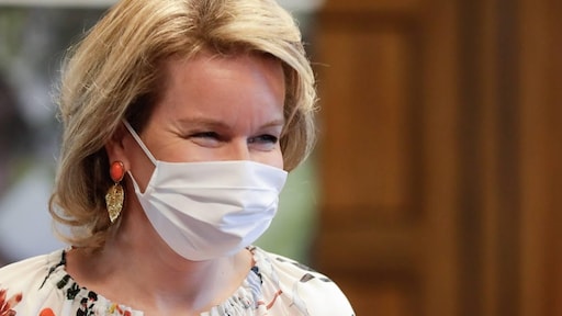 Koningin Mathilde steunt Belgische cultuursector met uitje