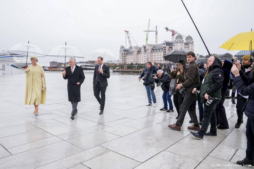 Koning Filip uit zorgen over bescherming burgers in oorlogstijd