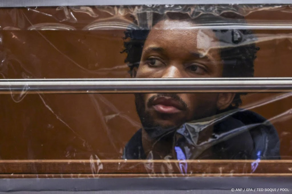 Platenlabel breekt met van moord verdachte zanger D4vd