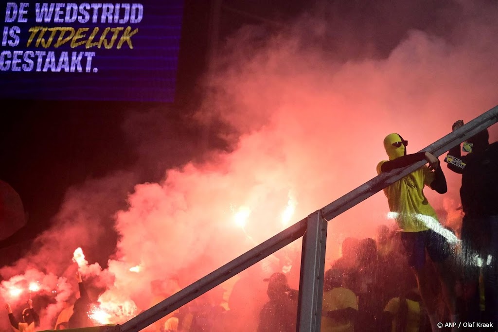 Cambuur: ongeregeldheden gestaakt duel met Vitesse 'onacceptabel'