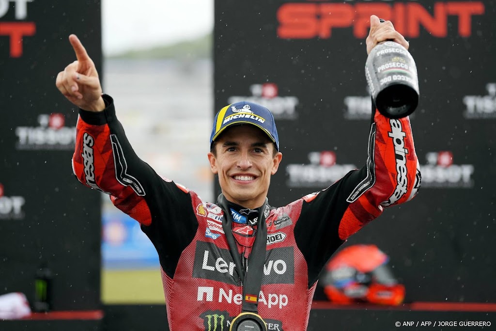 Márquez wint na val alsnog sprintrace MotoGP in Jerez