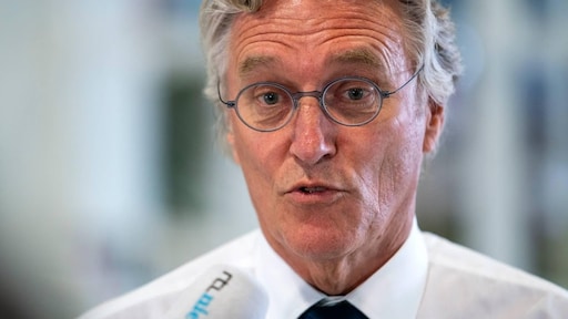 Jorritsma gaat geen stadion ontruimen: 'Dat wordt burgeroorlog'