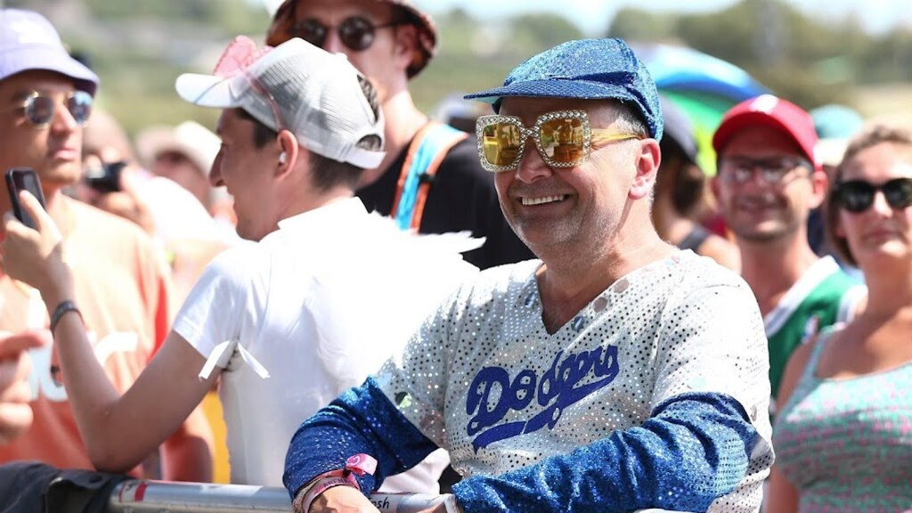 Elton John-fans op Glastonbury al om 04.00 uur vooraan bij podium