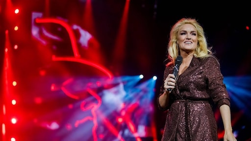 Samantha Steenwijk opgenomen in ziekenhuis met nierbekkenontsteking