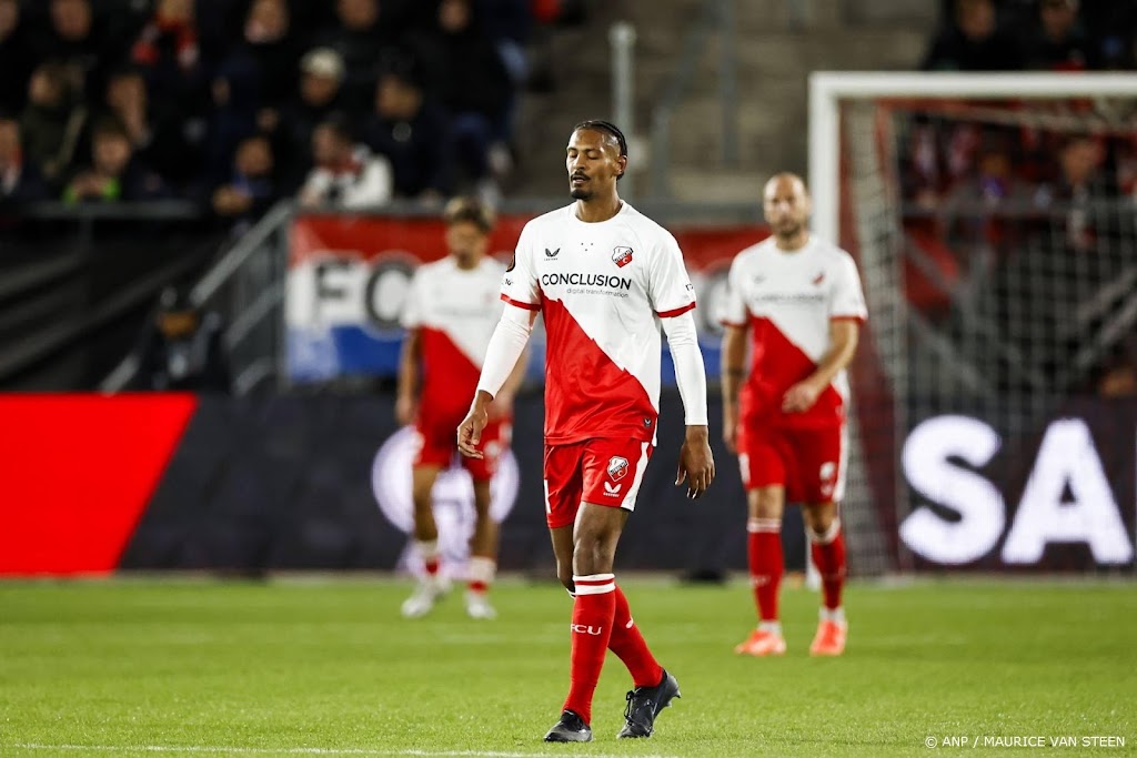 FC Utrecht begint Europa League met thuisnederlaag tegen Lyon