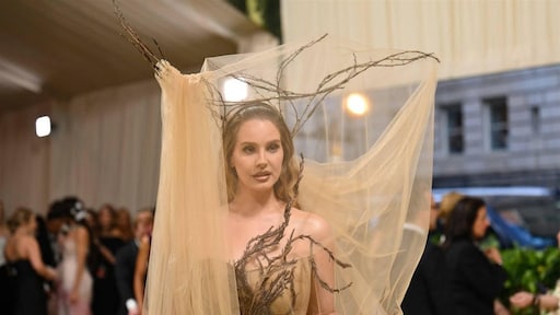 Lana Del Rey gaat in 2025 touren door Ierland en het Verenigd Koninkrijk