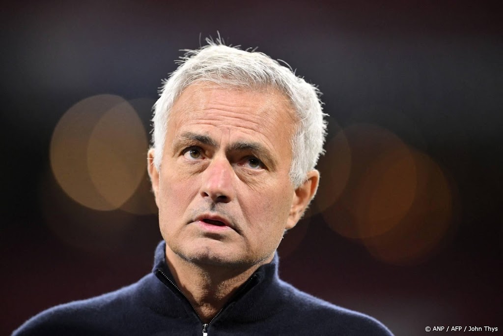 Mourinho vindt Sneijder geschikt voor alle functies binnen Ajax