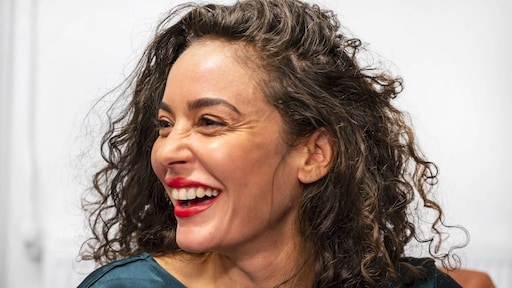 Fajah Lourens zet miljoenenvilla opnieuw te koop voor merkwaardig bedrag