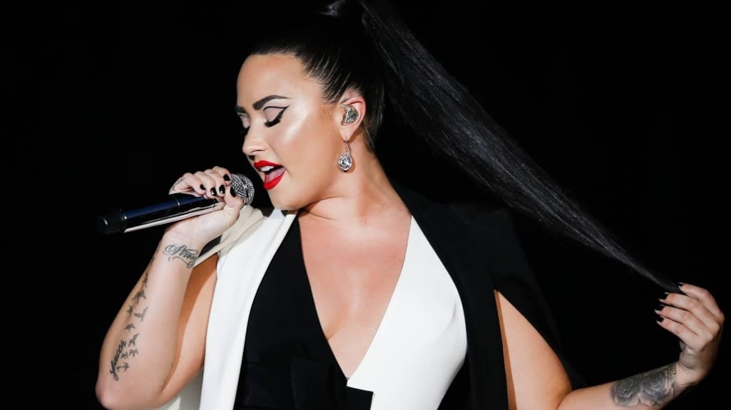 Demi Lovato sleept hoofdrol binnen in comedyserie