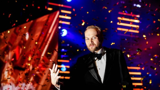 Arjen Lubach duikt theater weer in