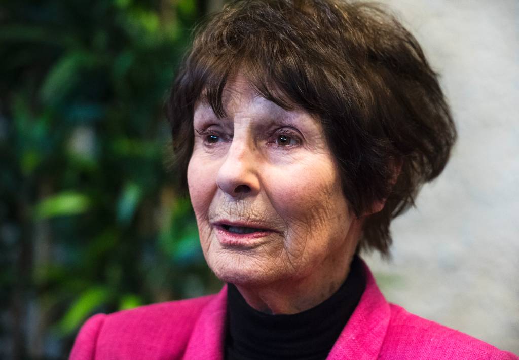 Mies Bouwman overleden