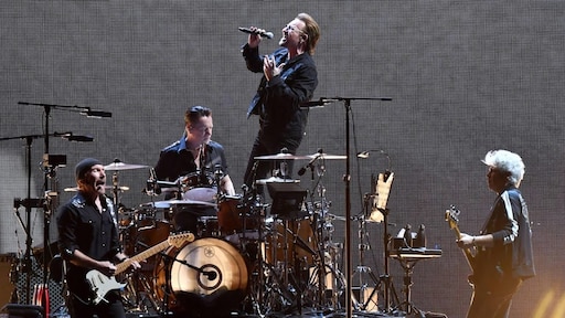 U2 betrokken bij inzamelingsactie voor ontheemde Oekraïners