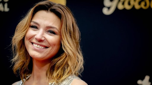 Evi Hanssen neemt afscheid van moeder: 'Goed gedaan moedertje'