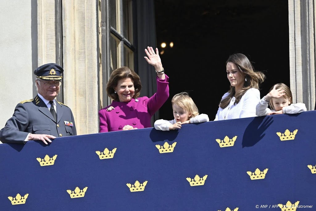 Carl Philip en Sofia delen nieuwe foto van jarige prins Julian