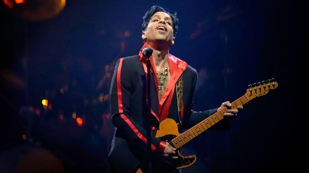 Eerste vrouw van Prince blijft zijn spullen verkopen