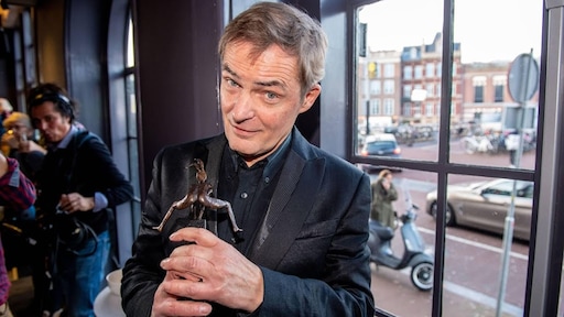 Acteursvereniging vindt tatoeageverbod voor acteurs absurd: 'Slaat nergens op'