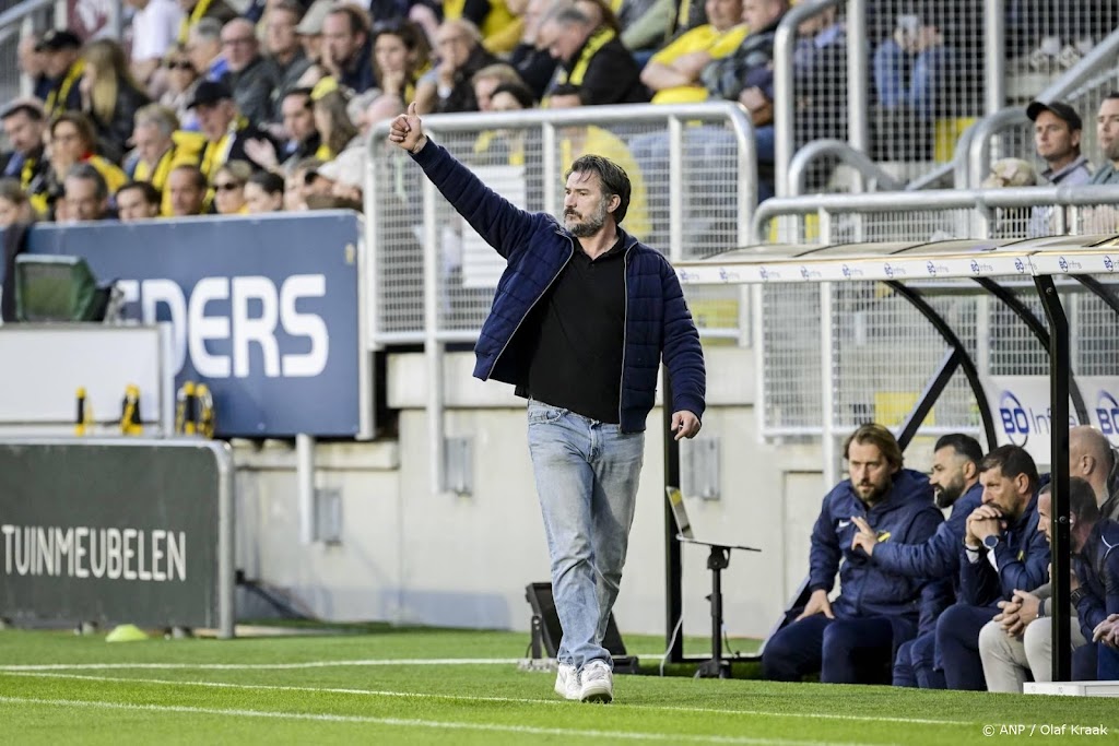 Trainer Hoefkens van NAC maakt het goed na controle in ziekenhuis