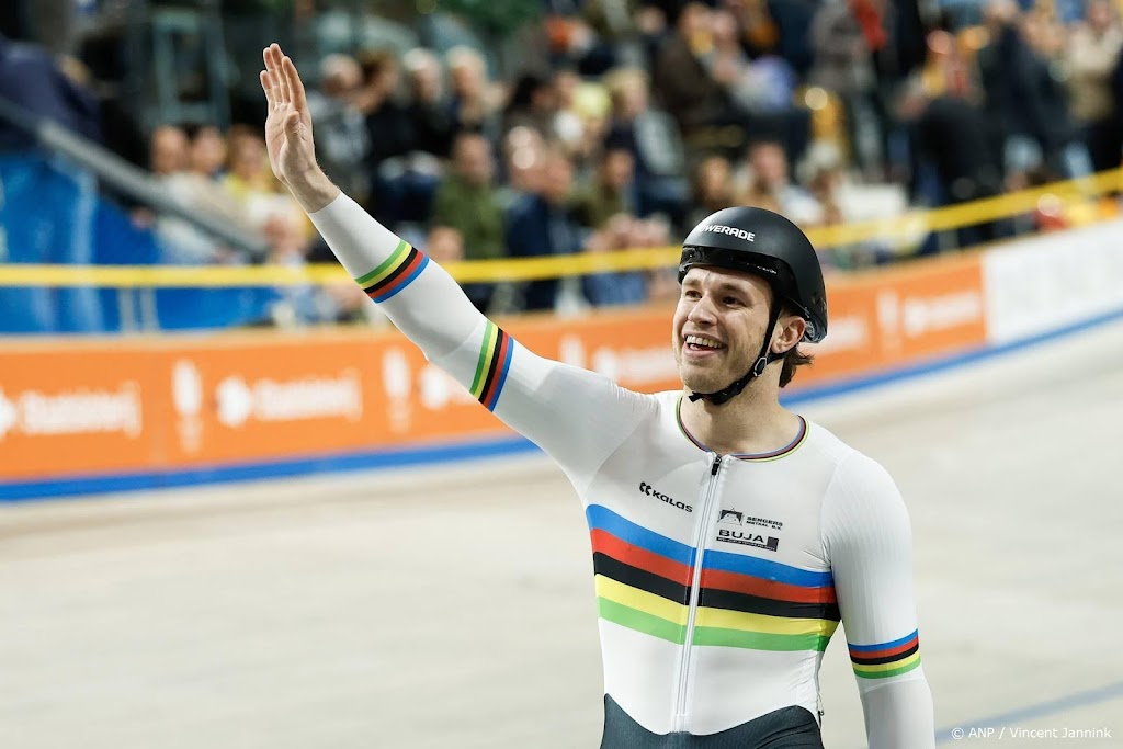 Lavreysen wint sprint bij wereldbeker in Maleisië