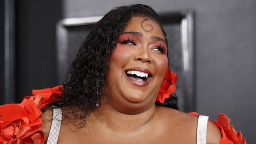 Lizzo verzoekt rechtszaak over intimidatie te laten vallen