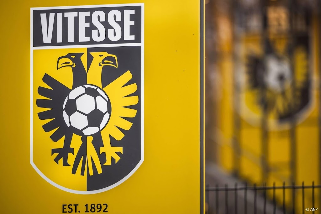 Vitesse seizoen lang zeker van deelname aan eerste divisie